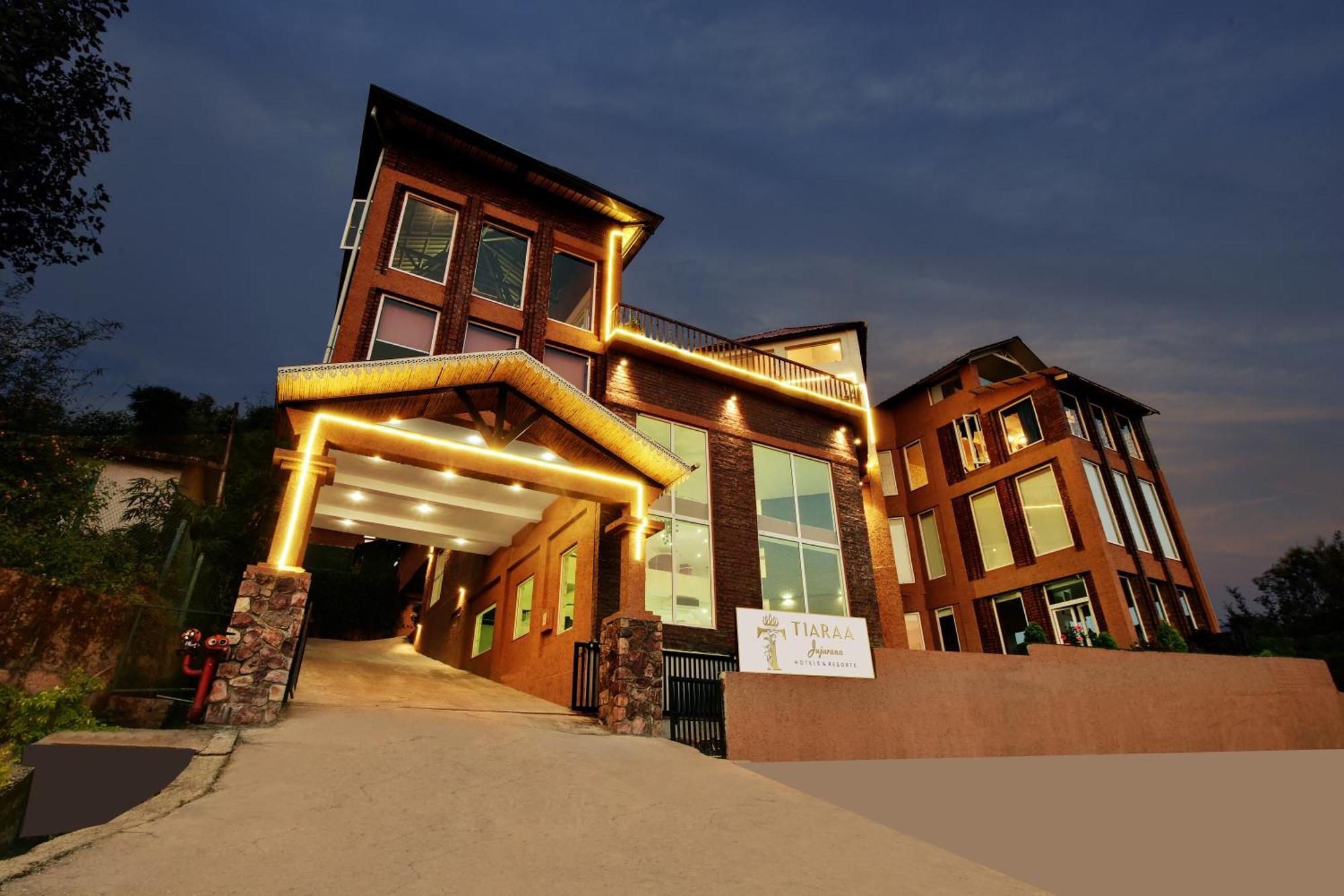 Tiaraa Jujurana Resort & Spa Dharamshala Exterior photo